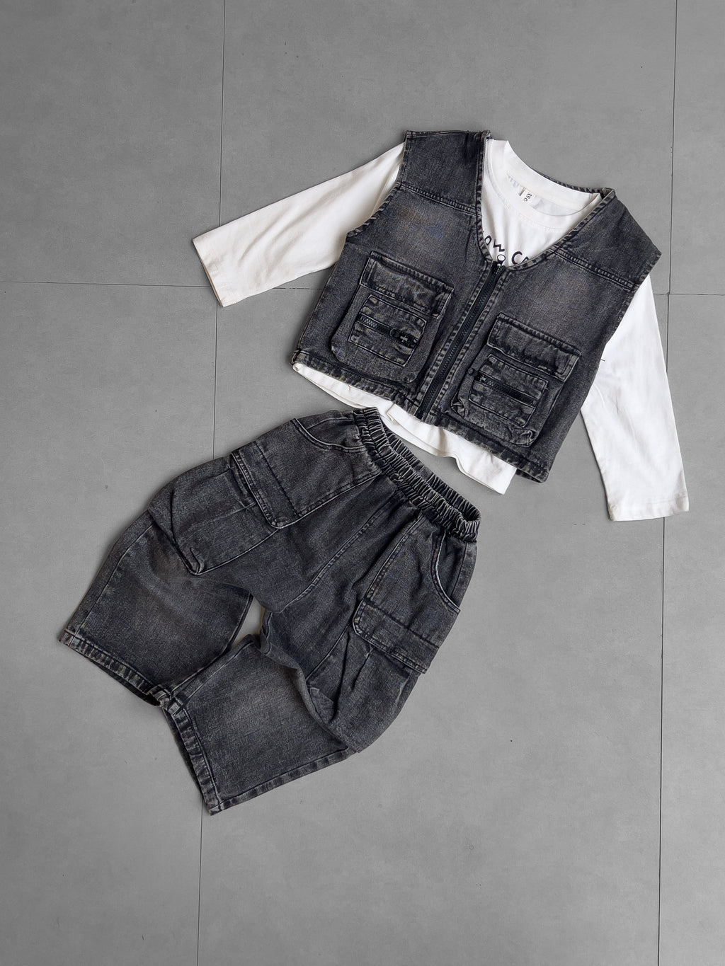 Frill-Trim Combo 1083