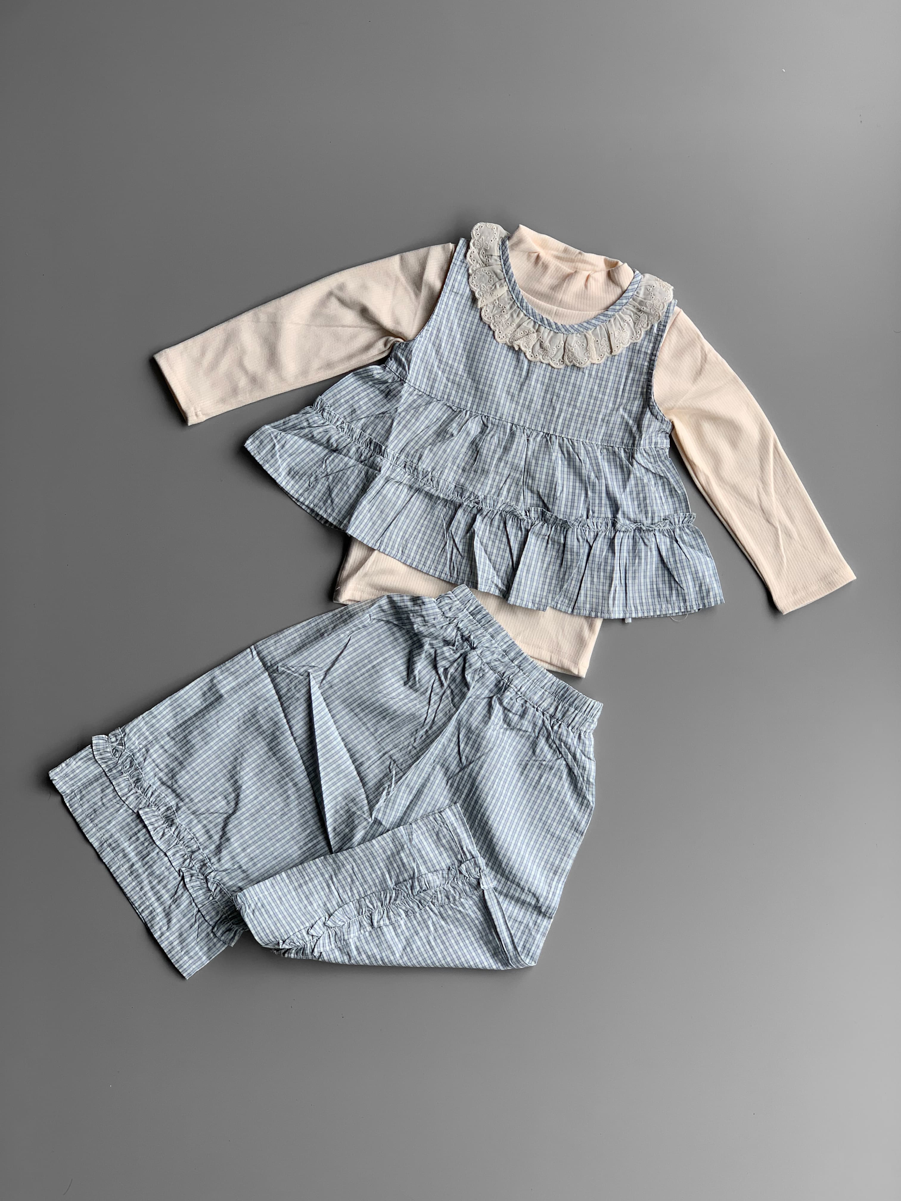 Skyvale Check Girls set